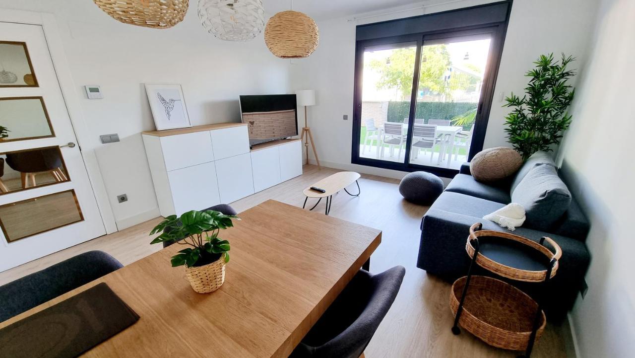 Apartamento diseño con jardín privado a 100 metros del mar Torredembarra Exterior foto